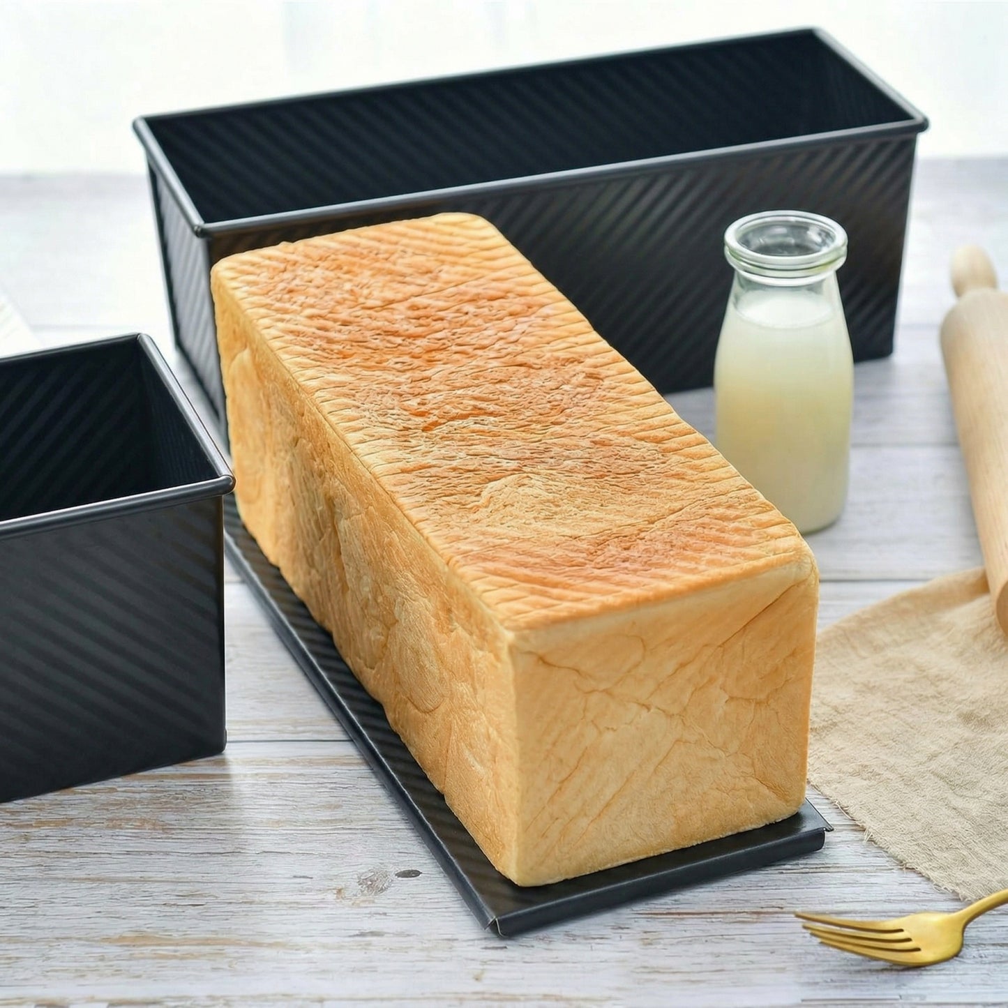 2.2lb Loaf Pan with Lid – 13x4 Inch Nonstick Carbon Steel, for Sandwich Bread & Sourdough, Black